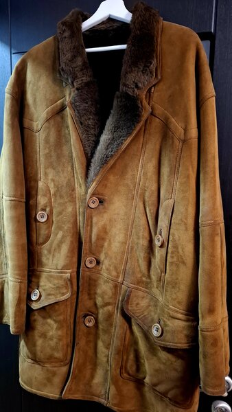 Cojoc barbatesc clasic din blana de miel